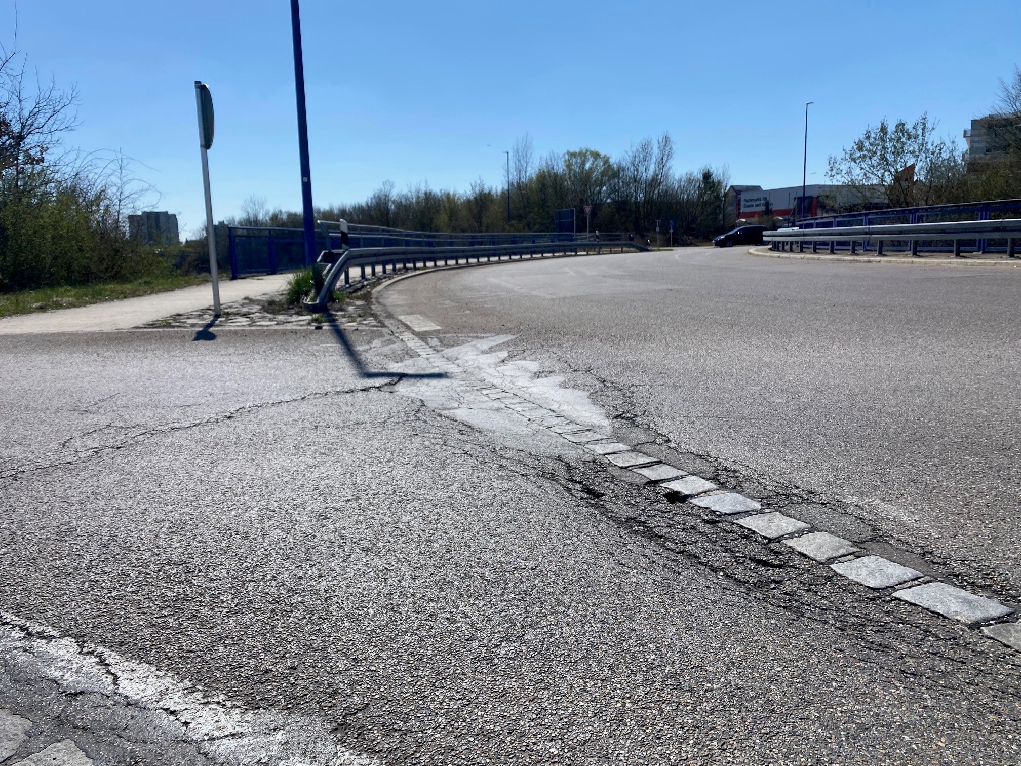 Erneuerung der Staatsstraße 2381 inkl. der beiden Kreisverkehre nördlich von Gersthofen (Anschlussstelle B 2 Gersthofen-Nord)